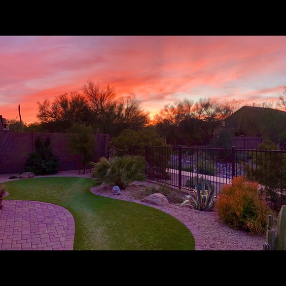 Welcome to my little closet in AZ! 🌵🌸☀️ - Picture 6 of 7